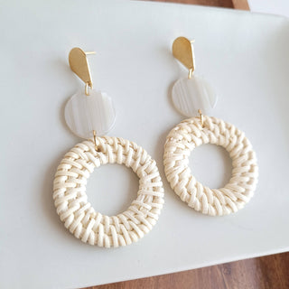 Lana Earrings - Light Rattan Seashell