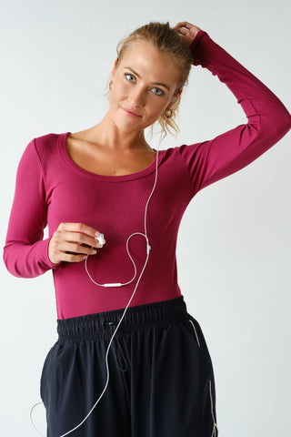 Slim Fit Scoop Neck Micro-Ribbed Long Sleeve Top