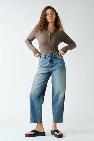 Essential Long-Sleeved Micro-Ribbed Henley Top