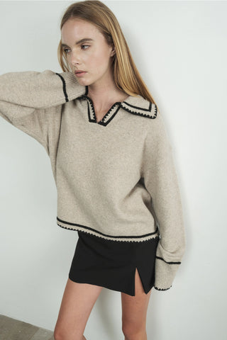 Contrast Edge Stitch Collar Sweater