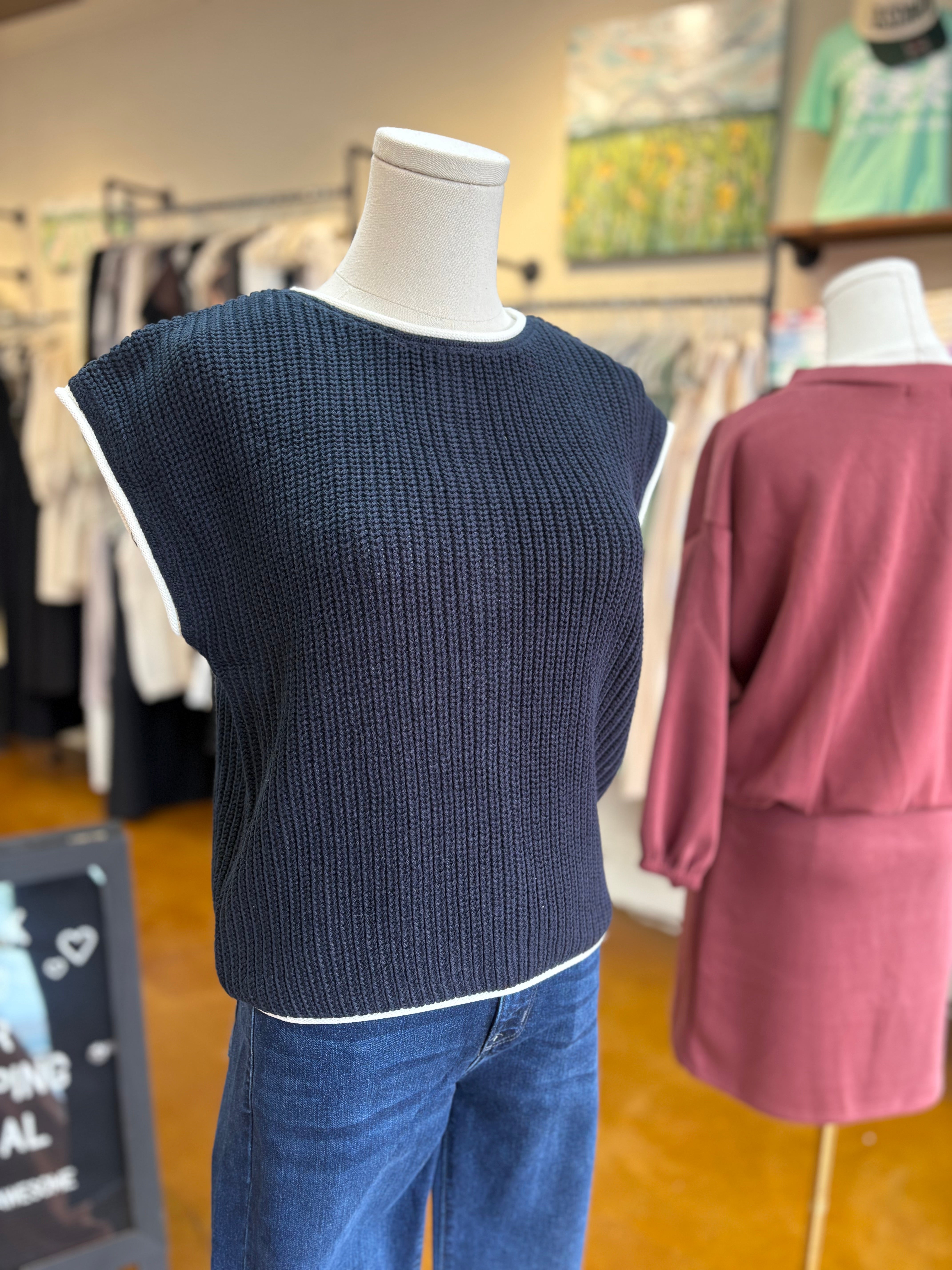 Contrast Trim Knit w/ Back Buttons