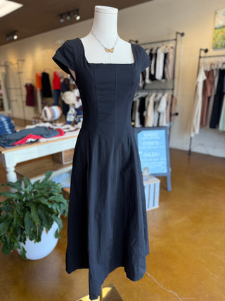 Square Neck Cap Sleeve Midi Dress