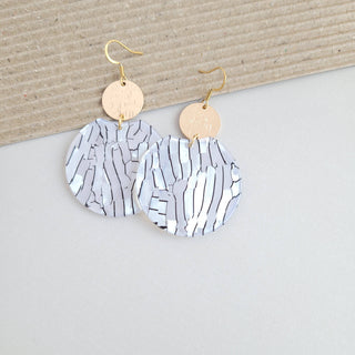 Zoey Earrings - Pearl Black Stripe